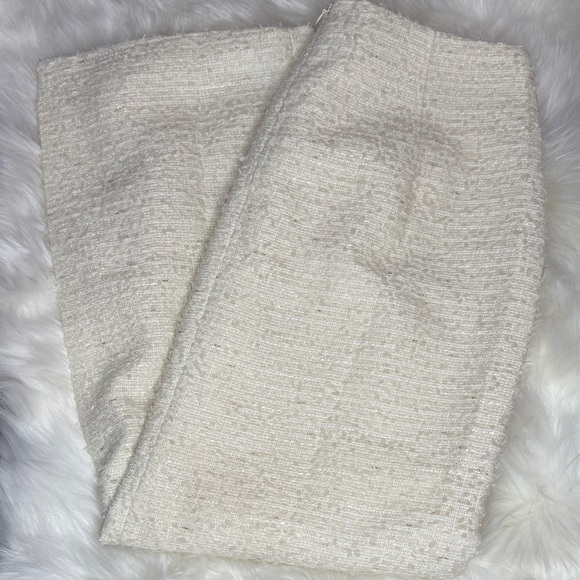 MABLE Cream Textured Skirt Set - Picture 4 of 15